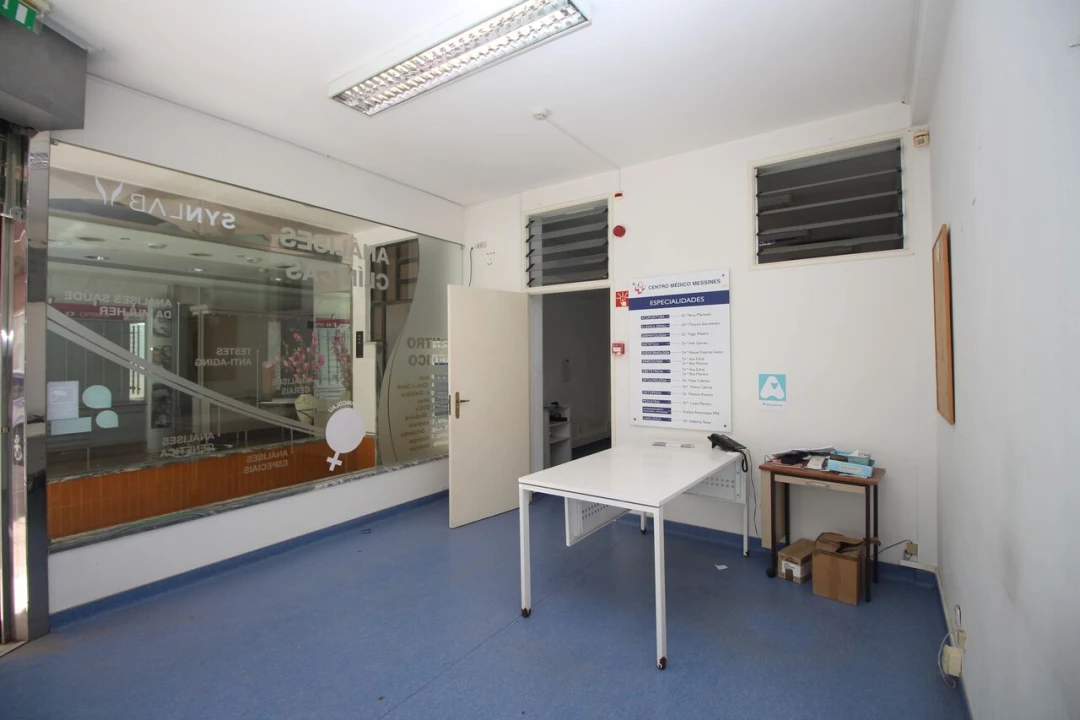 Loja para Venda em São Bartolomeu de Messines Foto 5