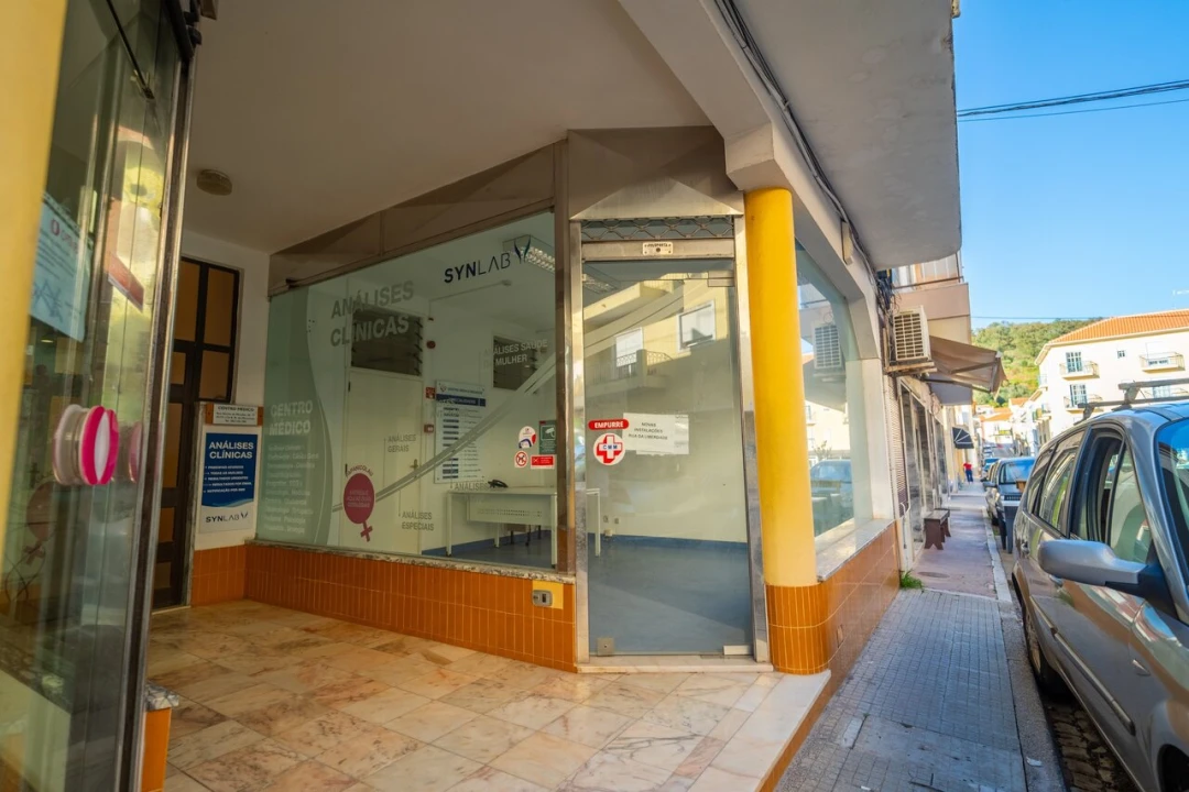 Loja para Venda em São Bartolomeu de Messines Foto 3