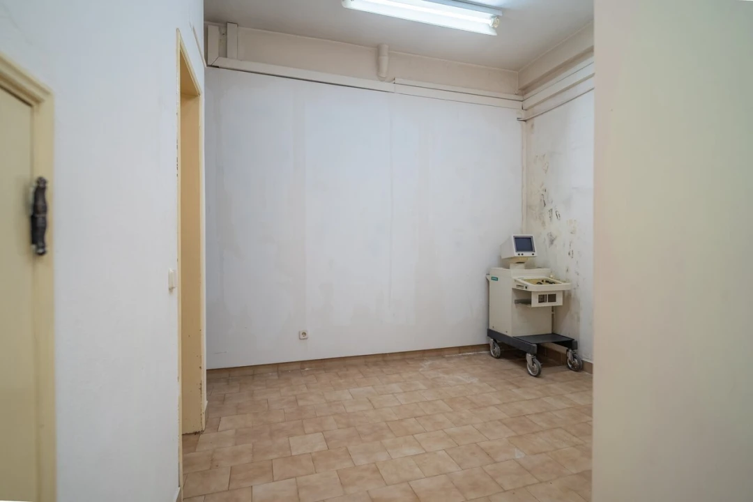 Loja para Venda em São Bartolomeu de Messines Foto 10