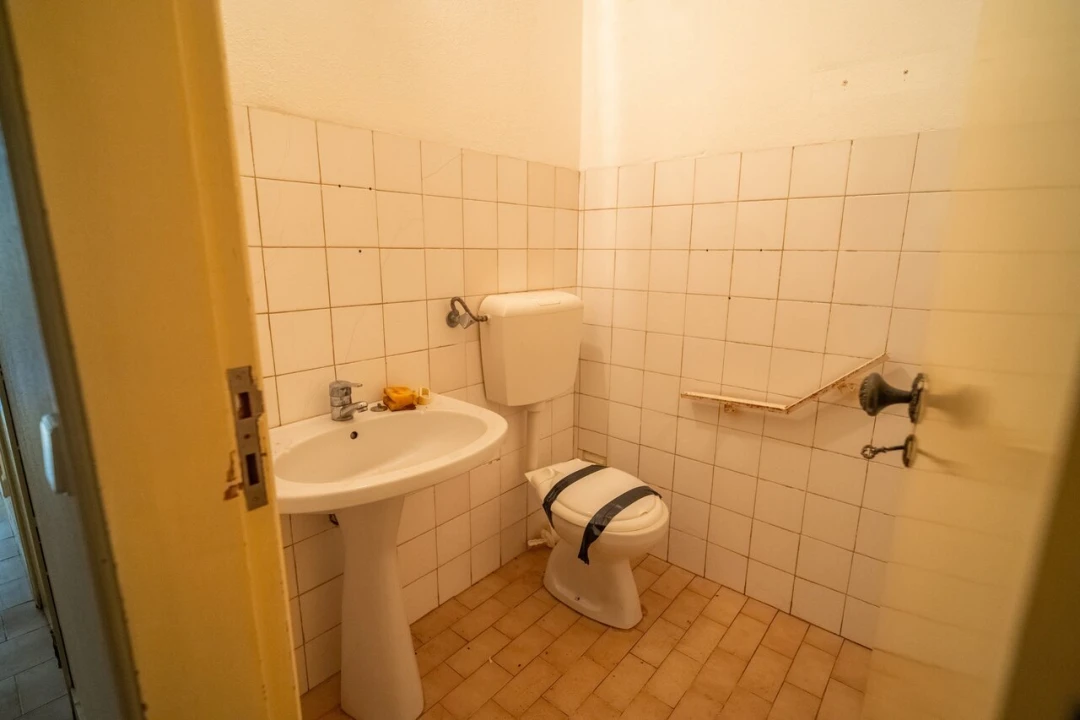 Loja para Venda em São Bartolomeu de Messines Foto 11