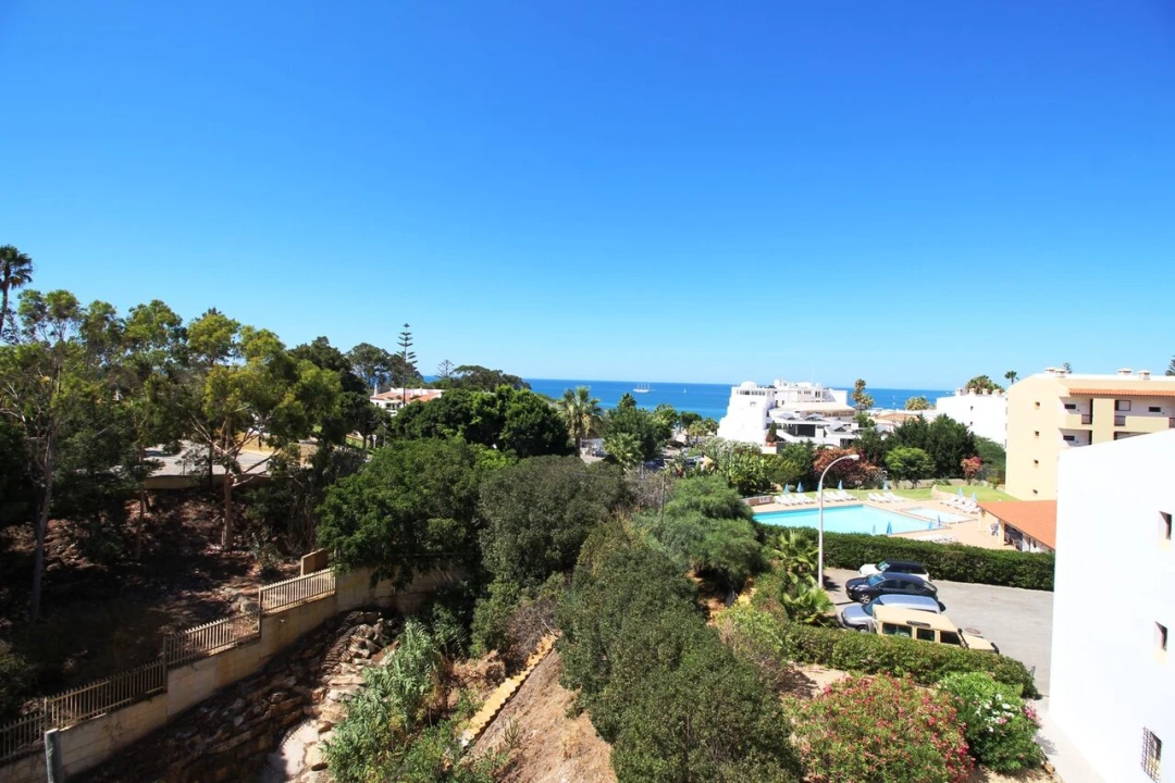 Garagem para Venda em Albufeira e Olhos de Água Foto 10