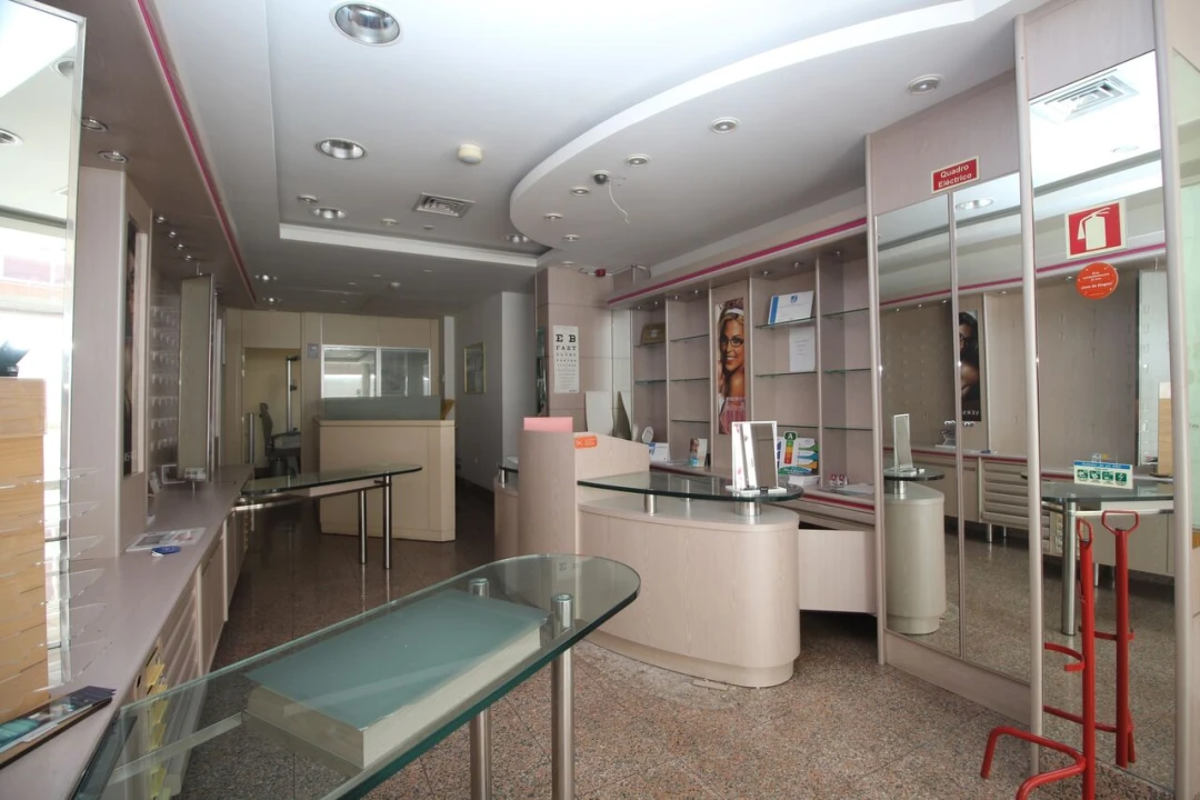 Loja para Venda em São Bartolomeu de Messines Foto 5