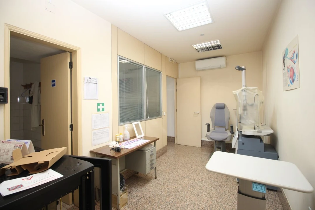 Loja para Venda em São Bartolomeu de Messines Foto 8