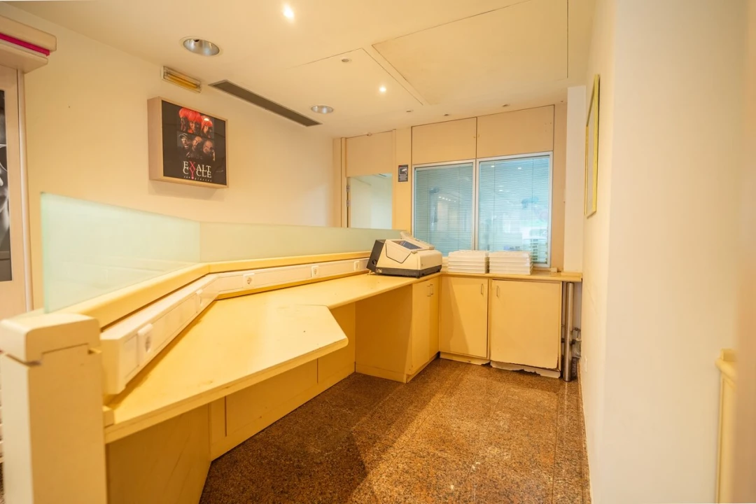 Loja para Venda em São Bartolomeu de Messines Foto 6