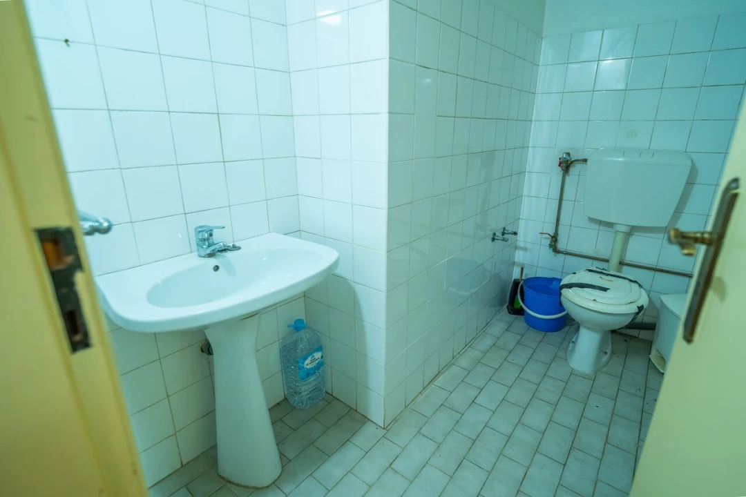 Loja para Venda em São Bartolomeu de Messines Foto 9