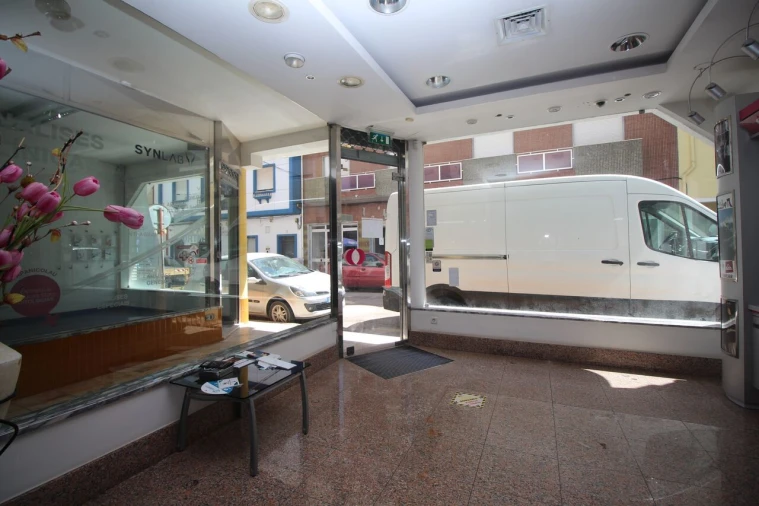 Loja para Venda em São Bartolomeu de Messines Foto 3