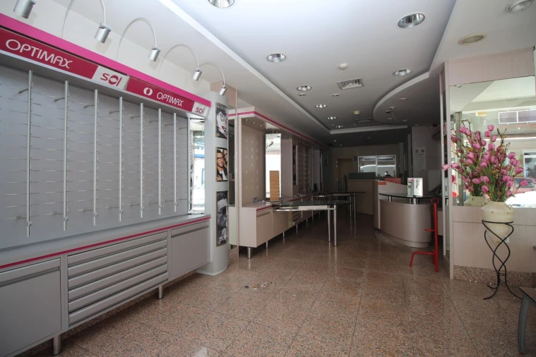 Loja para Venda em São Bartolomeu de Messines Foto 4