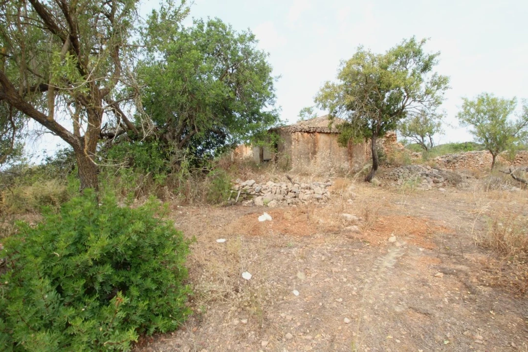 Quinta T2 para Venda em Ferreiras Foto 3