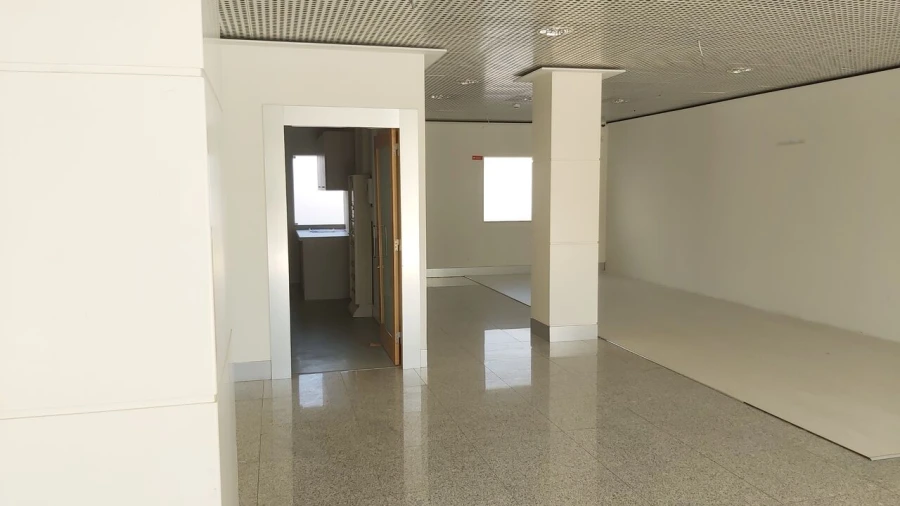 Loja para Venda em Silves Foto 6