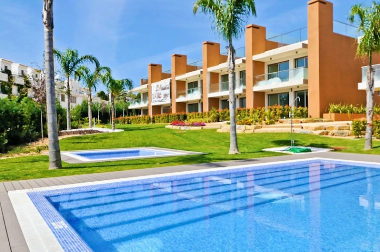 Moradia T2 para Venda em Albufeira e Olhos de Água Foto 23