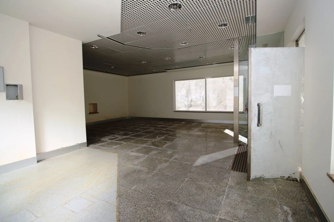 Loja para Venda em Ferreiras Foto 4