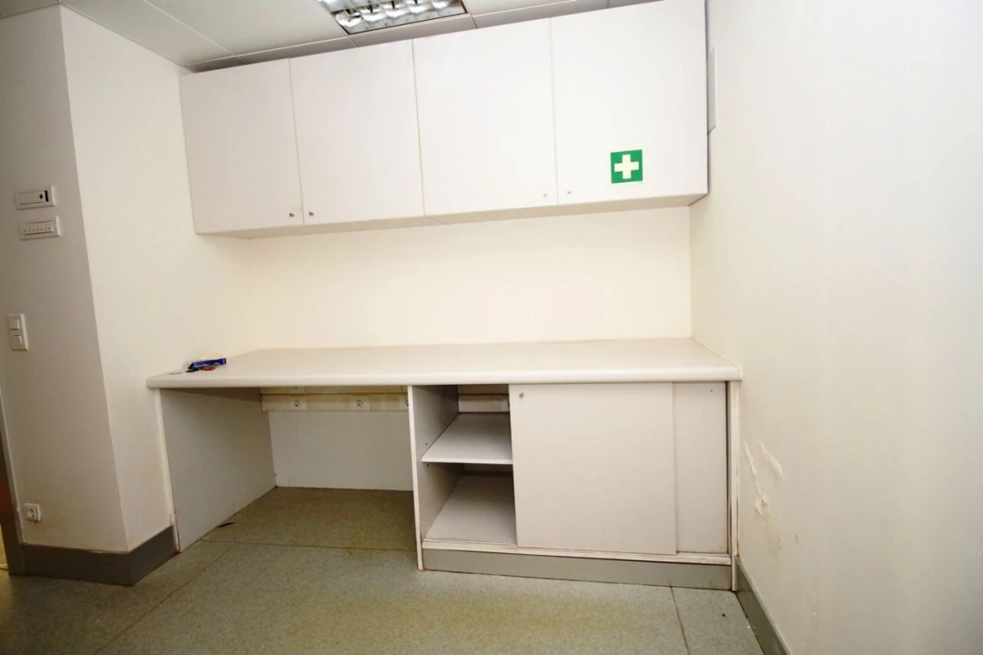 Loja para Venda em Ferreiras Foto 11