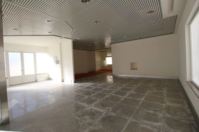 Loja para Venda em Ferreiras Foto 5