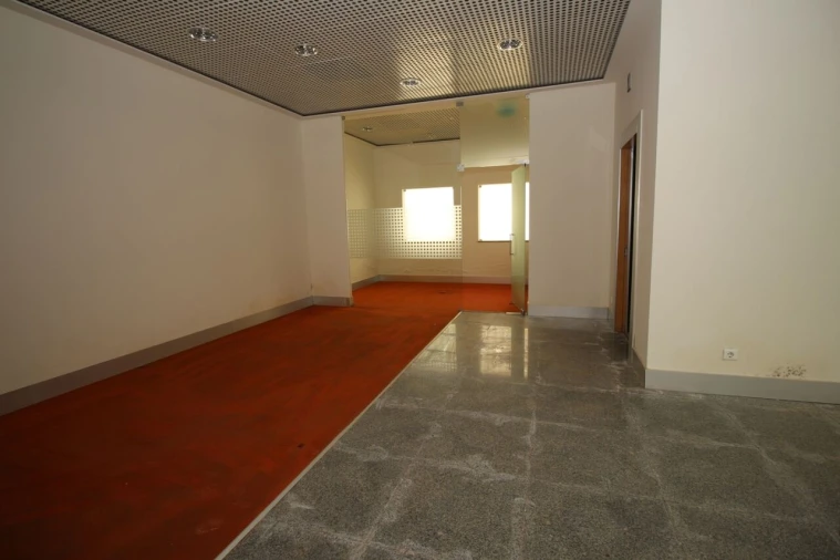 Loja para Venda em Ferreiras Foto 7