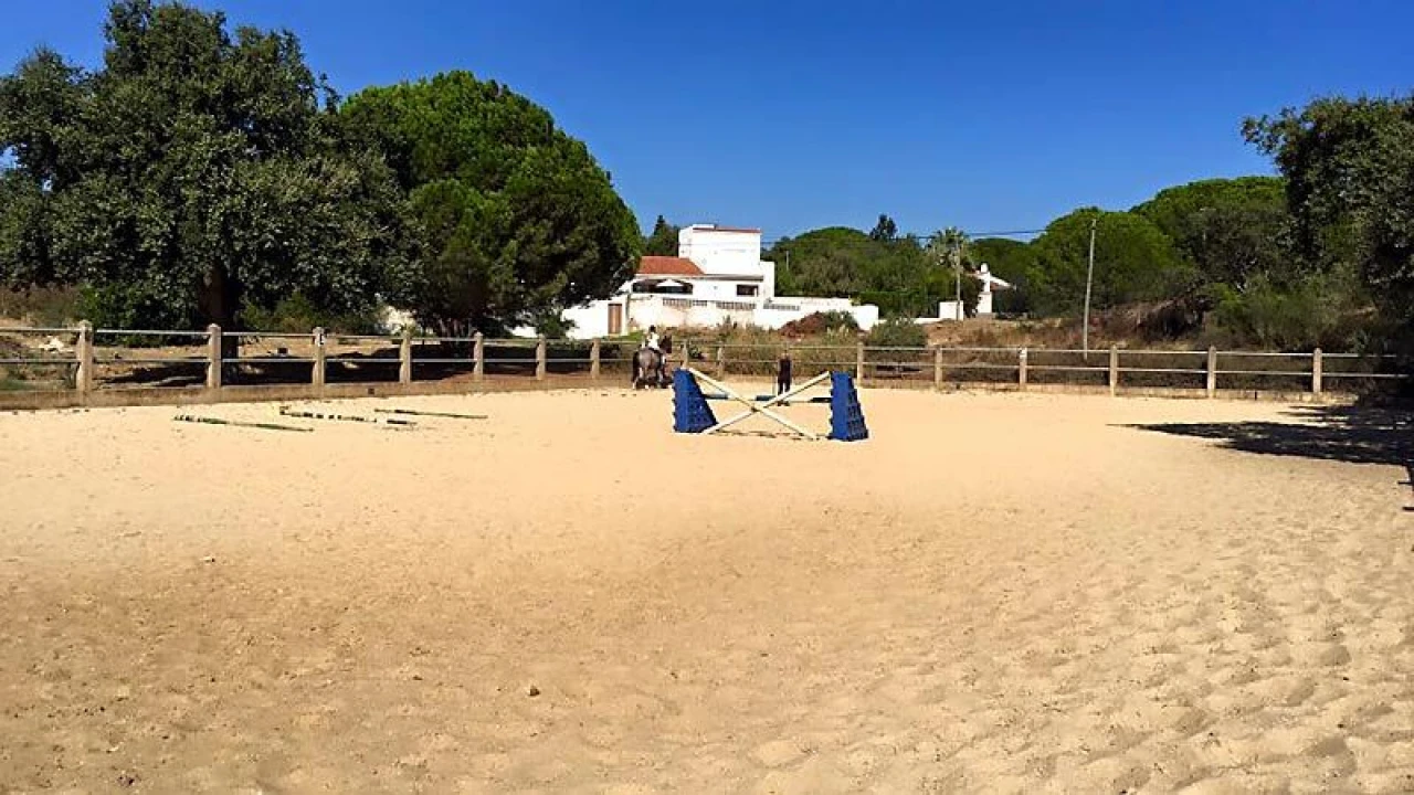 Terreno para Venda em Albufeira e Olhos de Água Foto 8