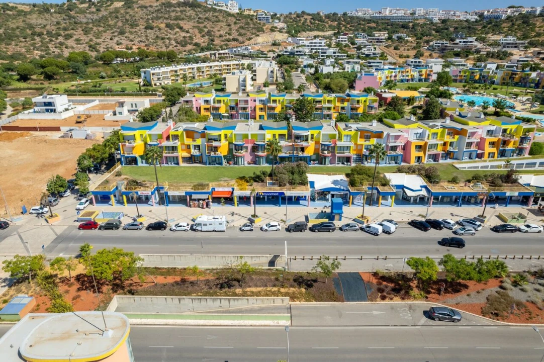 Garagem para Venda em Albufeira e Olhos de Água Foto 1