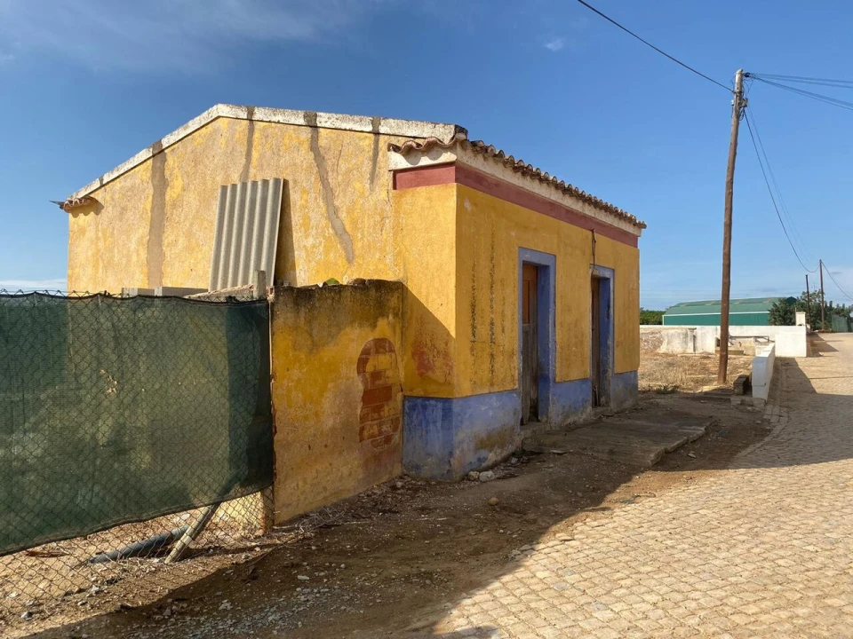 Quinta T8 para Venda em Quelfes Foto 8