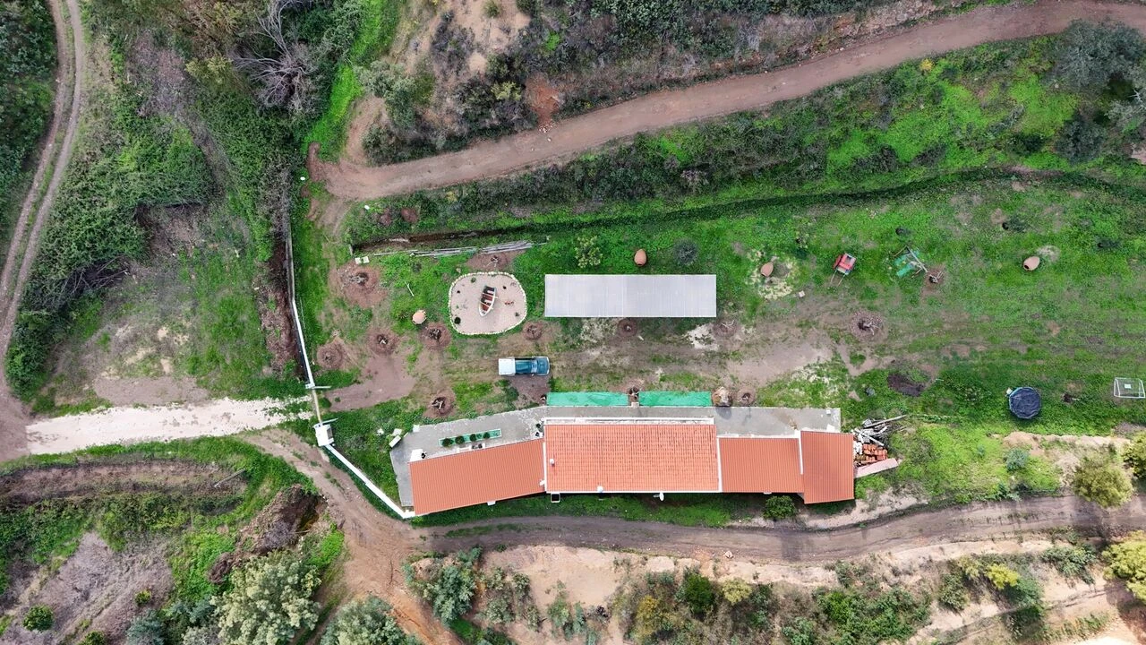 Quinta T2 para Venda em Alferce Foto 5