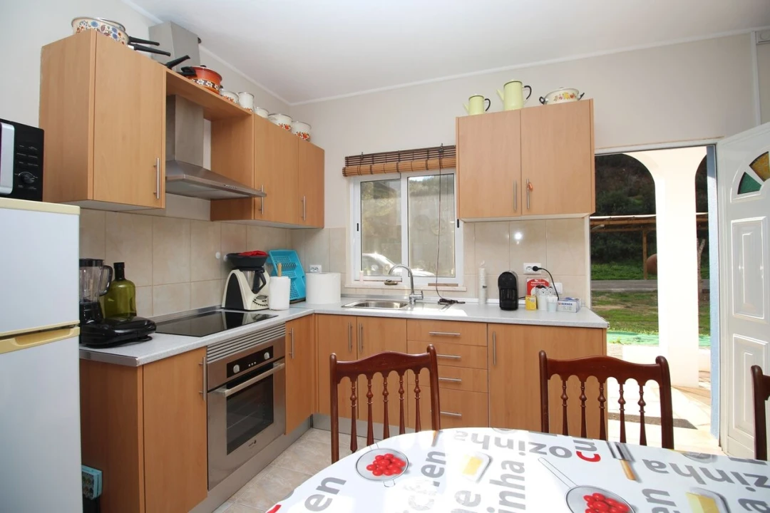 Quinta T2 para Venda em Alferce Foto 9