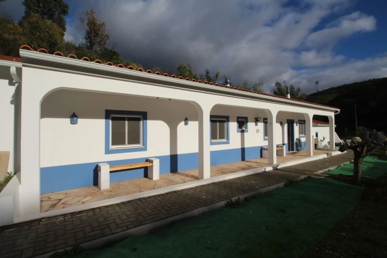 Quinta T2 para Venda em Alferce Foto 6