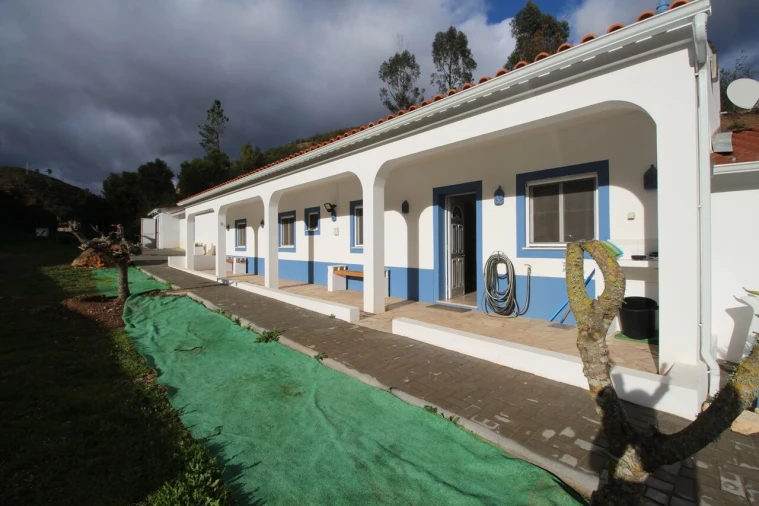 Quinta T2 para Venda em Alferce Foto 7