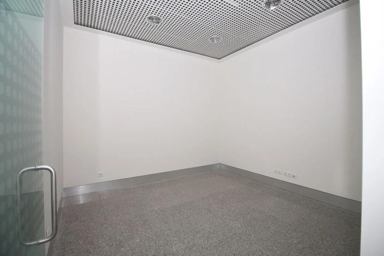 Loja para Venda em Quarteira Foto 8