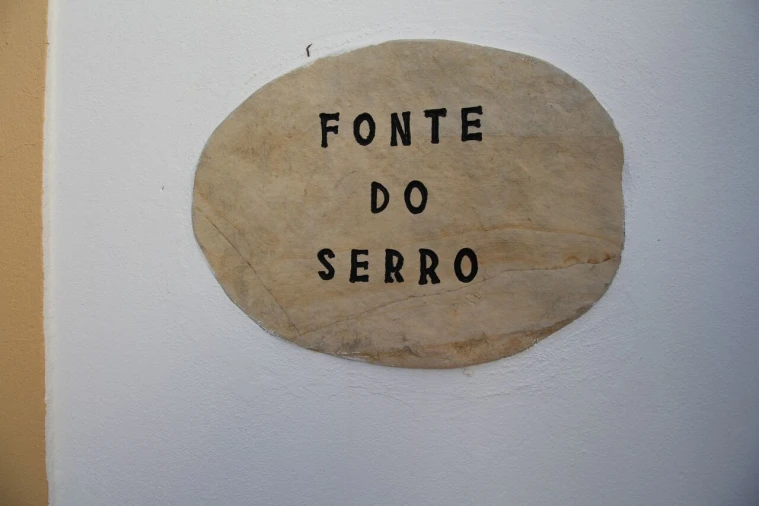 Moradia T1 para Venda em Alte Foto 34