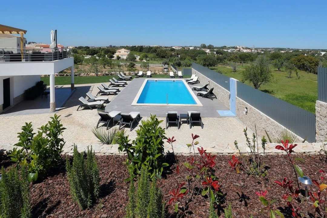 Moradia T10 para Venda em Albufeira e Olhos de Água Foto 3