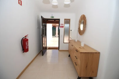 Moradia T4 para Venda em Albufeira e Olhos de Água