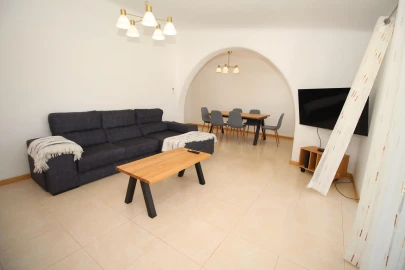 Moradia T4 para Venda em Albufeira e Olhos de Água