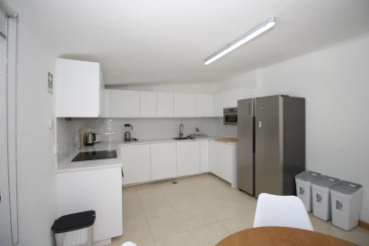 Moradia T4 para Venda em Albufeira e Olhos de Água