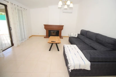 Moradia T4 para Venda em Albufeira e Olhos de Água
