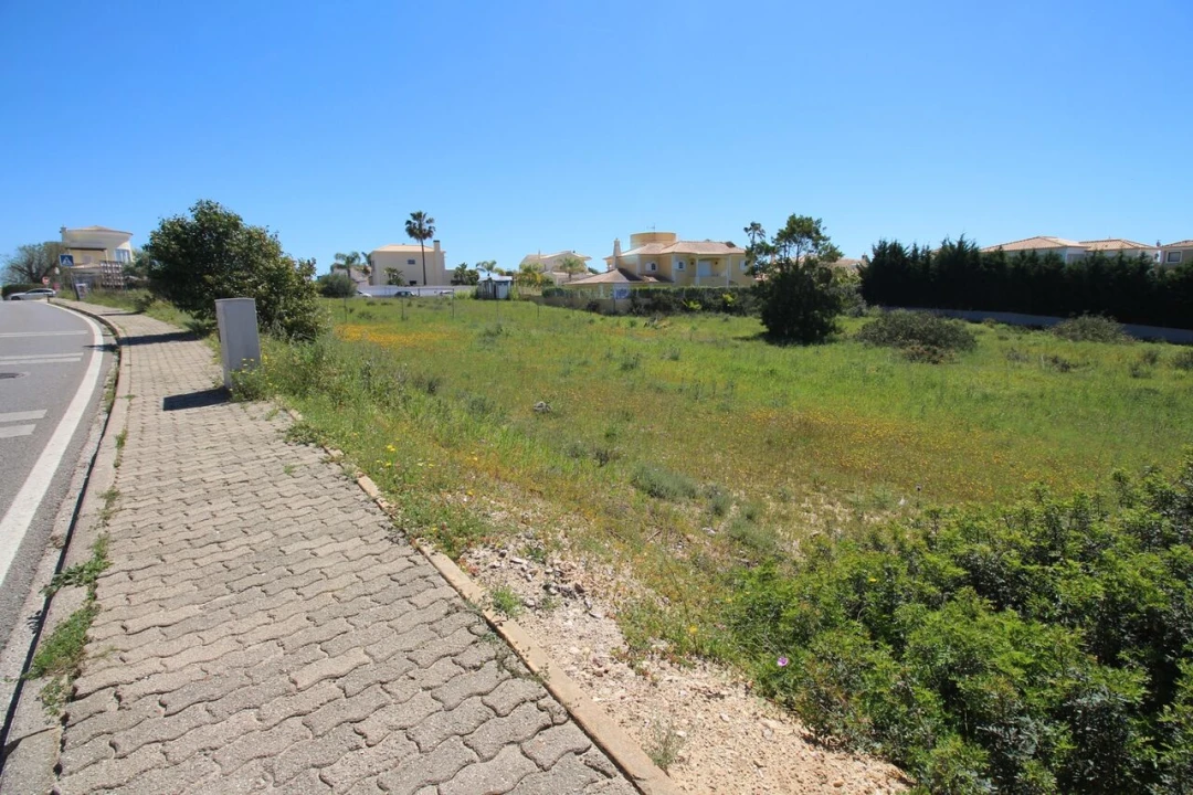 Terreno para Venda em Albufeira e Olhos de Água Foto 5