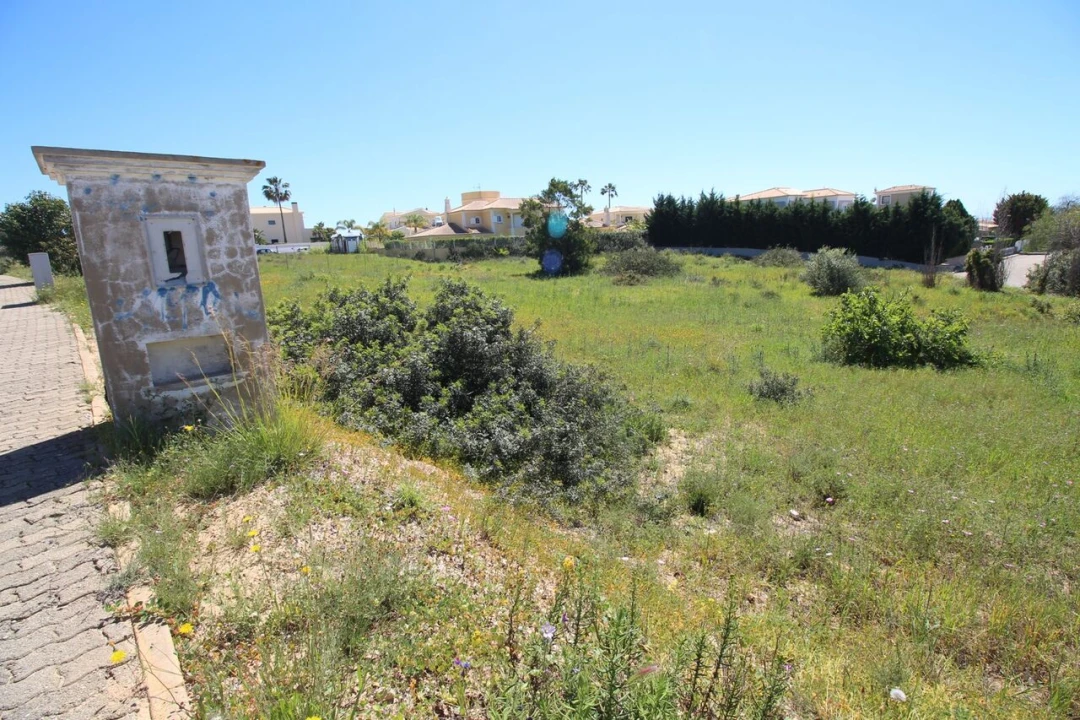 Terreno para Venda em Albufeira e Olhos de Água Foto 16