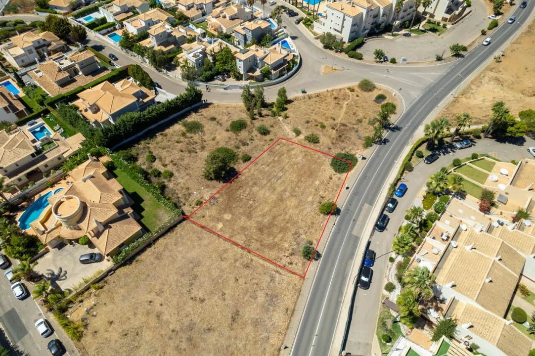 Terreno para Venda em Albufeira e Olhos de Água Foto 37