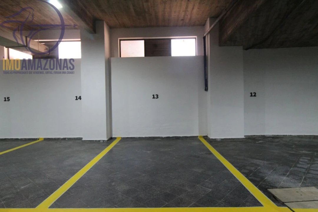 Garagem para Venda em Albufeira e Olhos de Água Foto 1