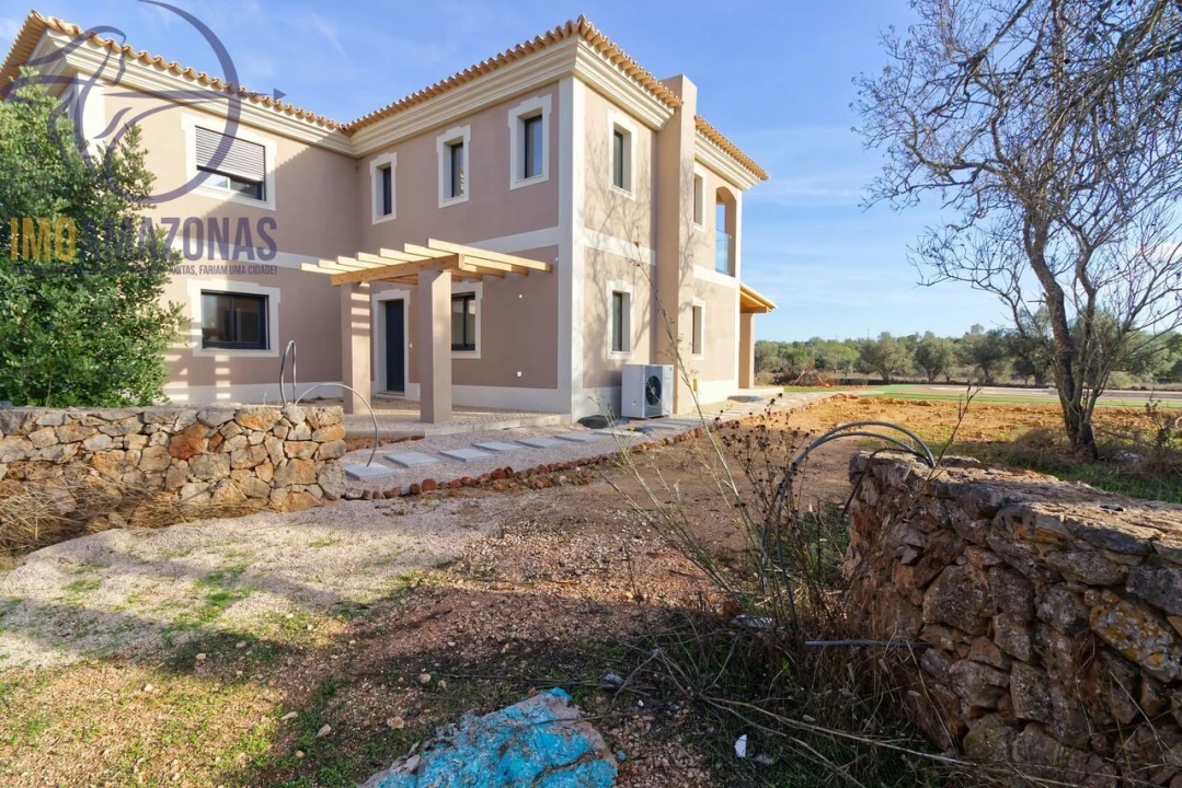 Moradia T3 para Venda em São Bartolomeu de Messines Foto 5