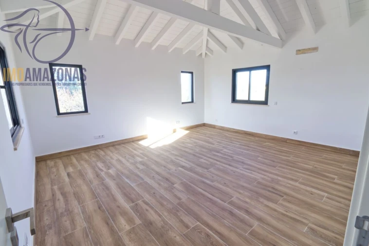 Moradia T3 para Venda em São Bartolomeu de Messines Foto 19