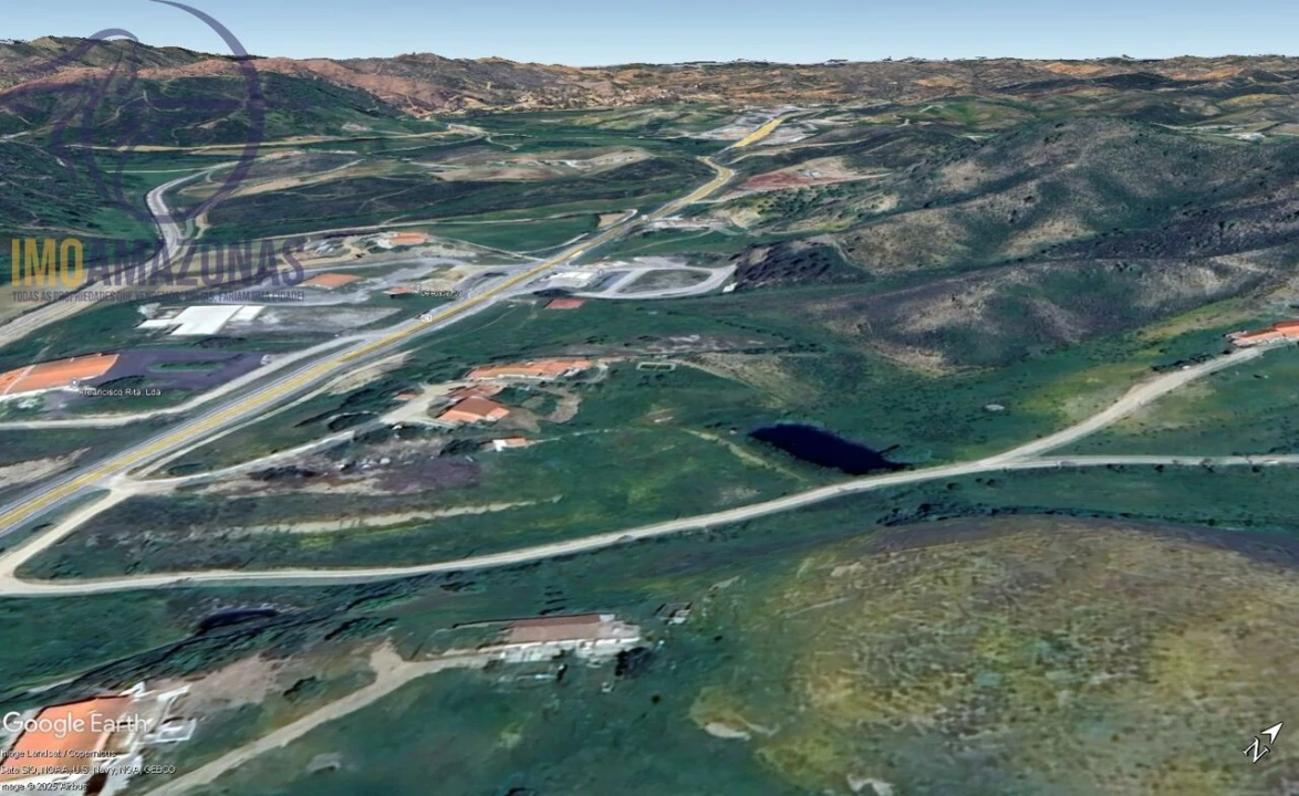 Moradia T3 para Venda em São Marcos da Serra Foto 19