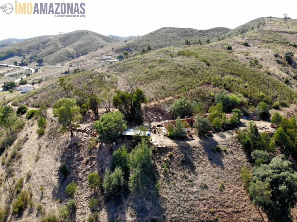 Quinta T3 para Venda em Alferce Foto 10