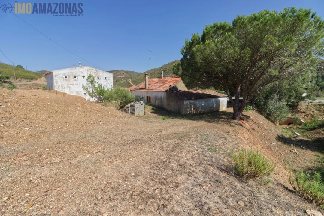 Quinta T3 para Venda em Alferce Foto 4