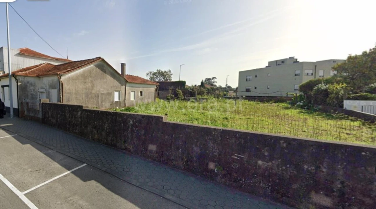 Moradia T2 para Venda em Avintes Foto 2