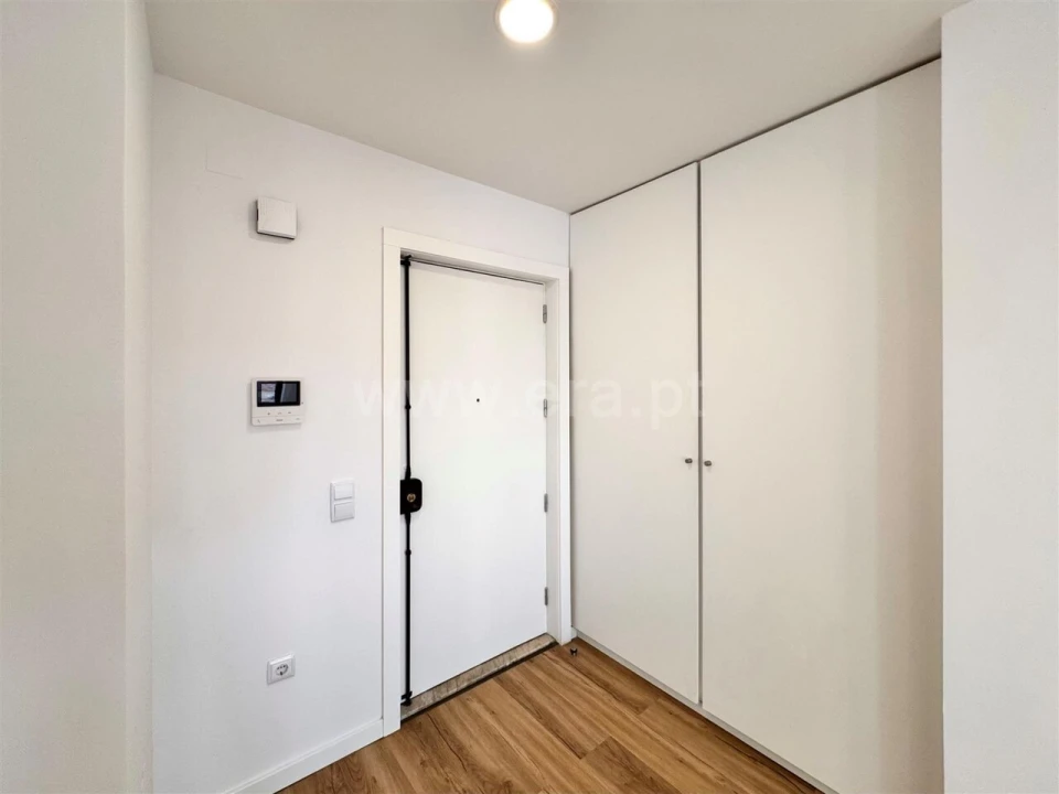 Apartamento T2 para Venda em Paranhos Foto 16