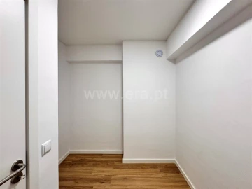 Apartamento T2 para Venda em Paranhos