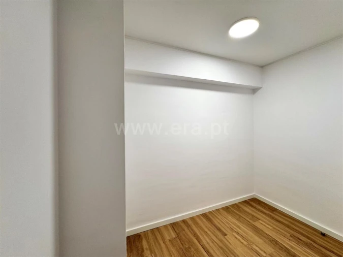 Apartamento T2 para Venda em Paranhos Foto 10