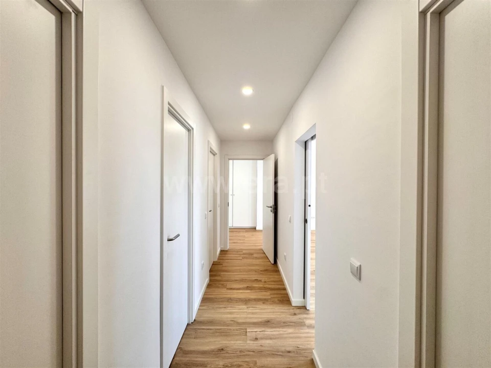 Apartamento T2 para Venda em Paranhos Foto 7