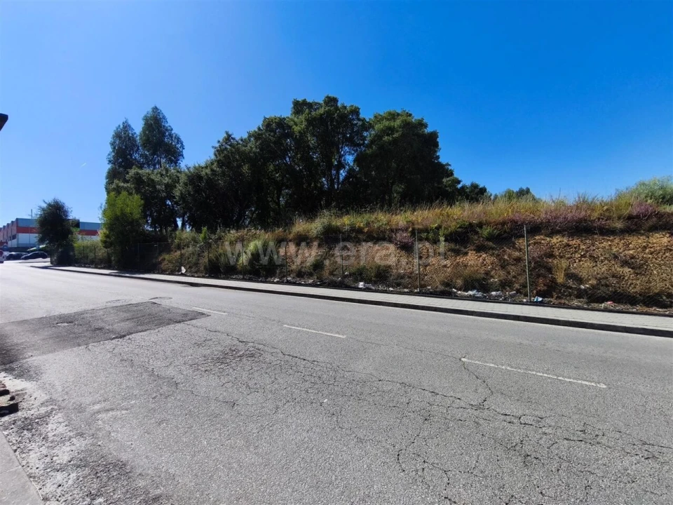 Terreno para Venda em Avintes Foto 4