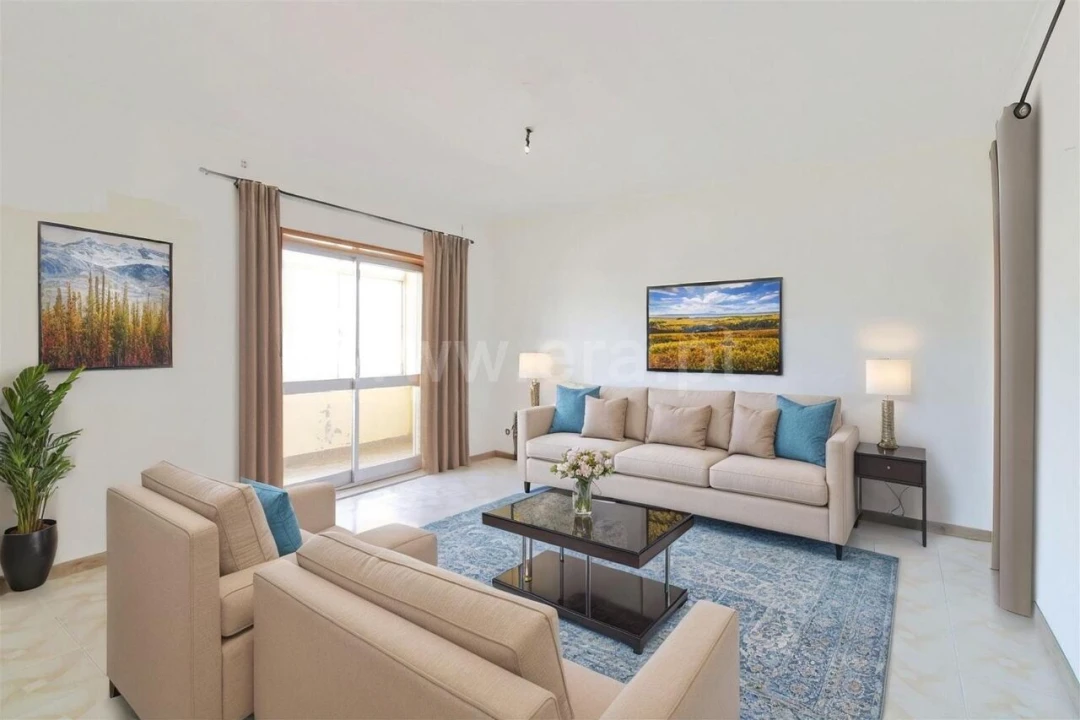 Moradia T2 para Venda em Oliveira do Douro Foto 1