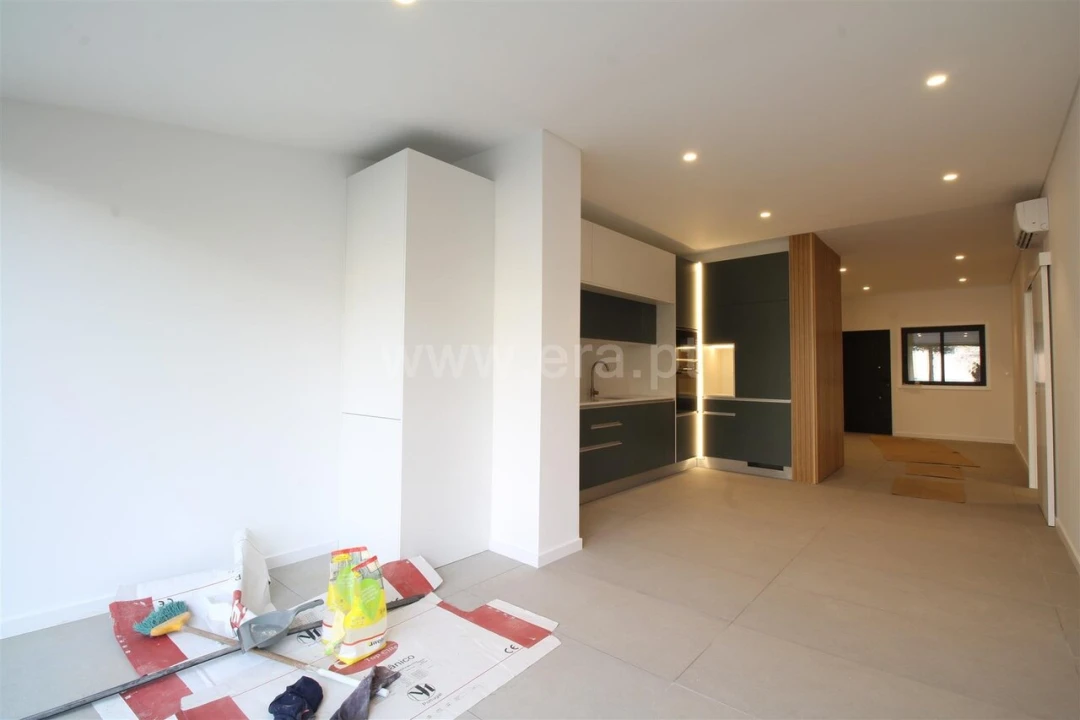 Moradia T2 para Venda em Oliveira do Douro Foto 8