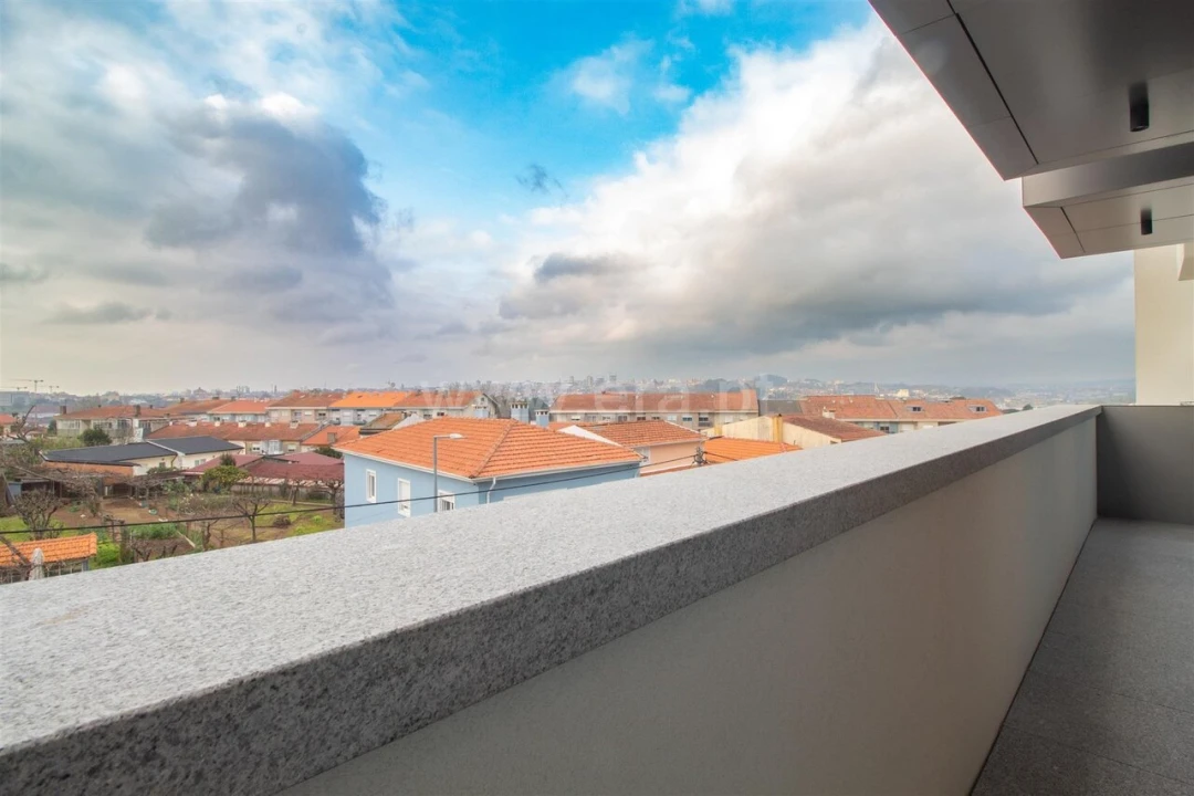 Apartamento T3 para Venda em Oliveira do Douro Foto 10